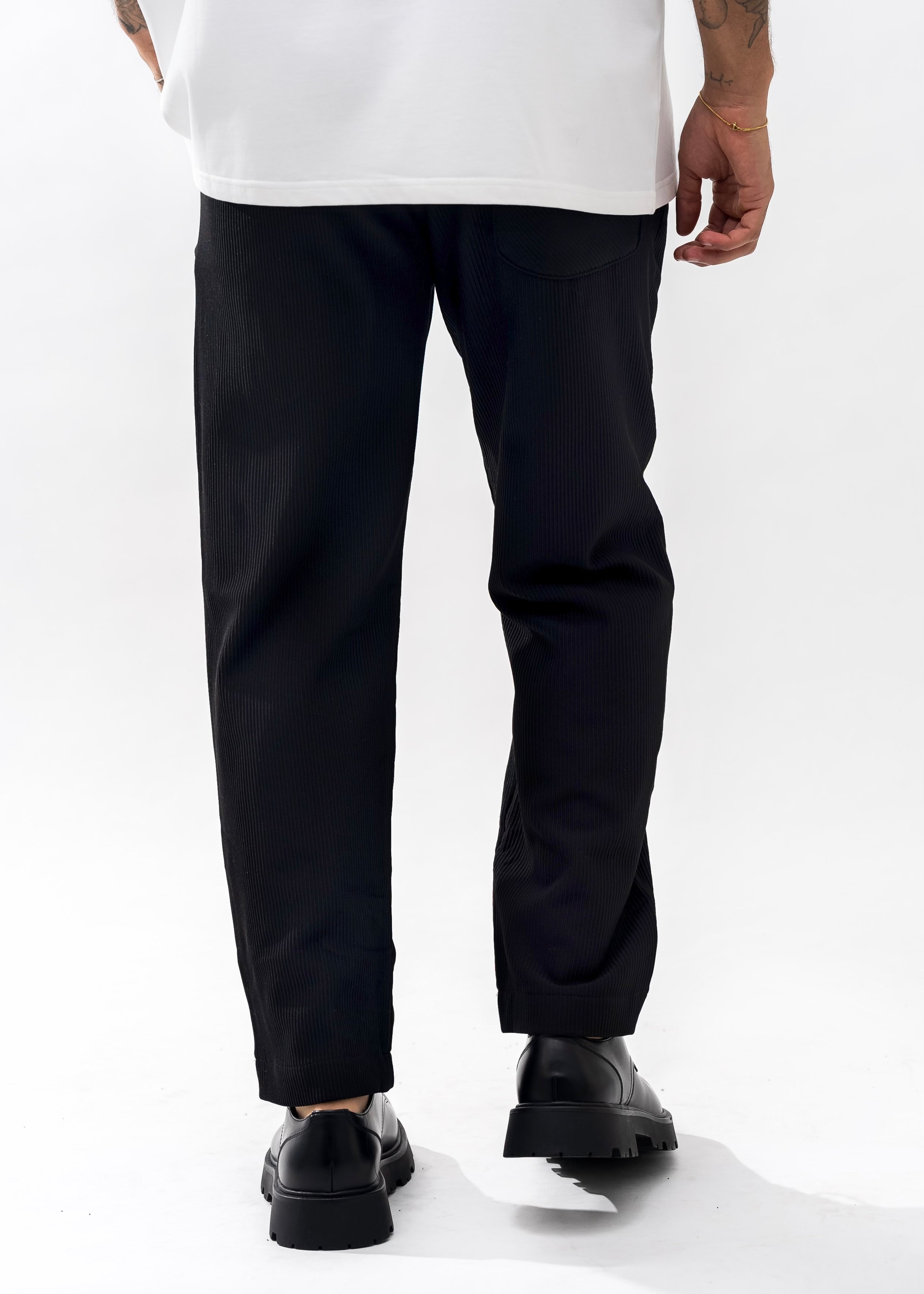 Jet Black Pleated Pant